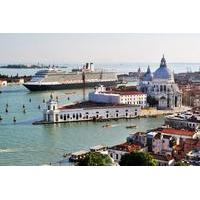Venice Private Departure Transfer by Water Taxi: Central Venice to Cruise Port
