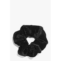 velvet scrunchy black