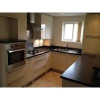 Very Large Double Room Available in luxury 2 Bed City Centre apartment
