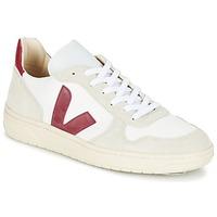 Veja V-10 B MESH men\'s Shoes (Trainers) in white