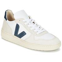 veja v 10 mens shoes trainers in white