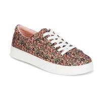 Vero Moda SMILLA women\'s Shoes (Trainers) in pink