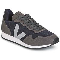 Veja SDU women\'s Shoes (Trainers) in grey