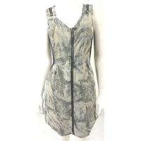 Vera Moda Size 8 Grey Digital Print Dress