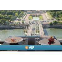 Viator VIP: Eiffel Tower Gourmet 4-Course Dinner with Champagne and Trocadero View Seating