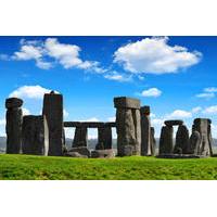Viator Exclusive: Early Access to Stonehenge with a Specialist Guide Including Bath and Windsor Visit