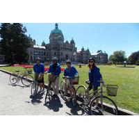 Victoria Castles and Neighborhoods Bike Tour