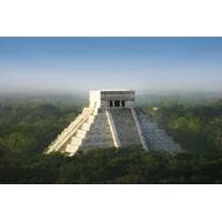 Viator Exclusive: Chichen Itza at Your Own Pace Plus Access to Hospitality Suite