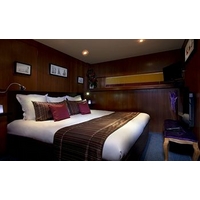 VIP Paris Yacht Hotel