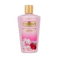 Victoria\'s Secret Strawberries and Champagne Hydrating Body Lotion (250ml)