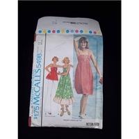 Vintage McCall\'s Sun Dress & Top - 5498 - size 12, 87cm bust