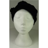 Vintage 1960\'s Betmar New York Chocolate Brown Hat with Bow detailing