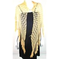 Vintage Cream Size S Macrame Fringed Shawl