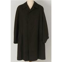 Vintage 1960\'s/70\'s Aquascutum size L brown raincoat