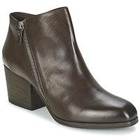 Vic ASSINOU women\'s Low Boots in brown