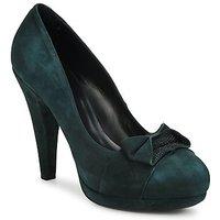 Vic NELMA women\'s Court Shoes in green