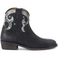 via roma 15 black and python leather texan womens low boots in black