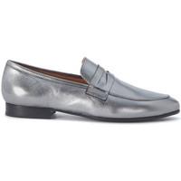 via roma 15 silver laminated leather loafer womens shoes in silver