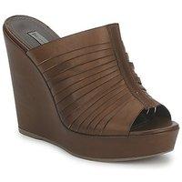 Vic CUBA LIVOU women\'s Mules / Casual Shoes in brown
