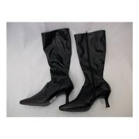 viva la diva size 8 black boots