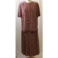Viyella - size 10 - Multi-coloured floral - Pleated skirt, blouse and scarf