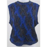 Vintage Next, size L blue & grey patterned pullover