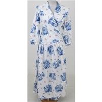 Vintage 70s Dorothy Perkins Size:L white & blue summer housecoat