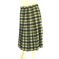 Vintage Martinique Size 14 Sage Green and Mocha Brown Plaid Pleated Kilt Skirt