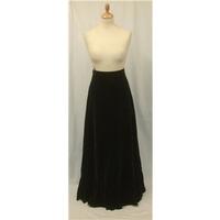 Vintage 70\'s Size 12 Black Maxi Velvet Skirt Vintage - Size: 12 - Black - Vintage skirt