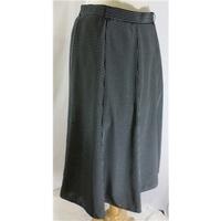 Viyella - Size 14 - Black & White - A-line skirt