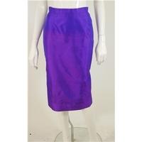 Vintage Style \'Taste The Rainbow\' Size 8 Thai Silk Pencil Skirt Featuring An Iridescent Blue/Purple