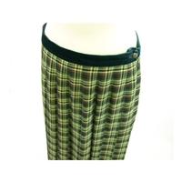 viyella size 16 green tartan pleated skirt