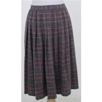 Vintage 80\'s St Michael, size 14 grey & red checked skirt