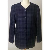 Vintage 1970s Burberry - Size: XL - Navy Check Jacket