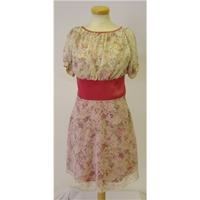 Vicky Martin - Size 8 - Pink - Short dress