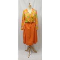 Vintage 70\'s Handmade Size 10/12 Orange Dress Handmade - Size: 10 - Orange - Knee length dress