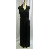 Vintage - Cresta - Size Medium - Black - Long Dress