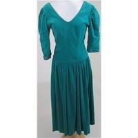 Vintage 80\'s The Monsoon Collection, size 10 green velvet dress