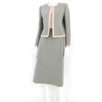 Vintage Late 1980s Louis Feraud Size 14 Grey and Light Pink Chic Skirt Suit