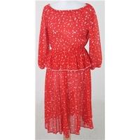 Vintage 70s, size 10 red & white patterned dress