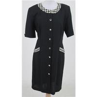 Vintage 80s Cipriani Size:20 black button-through dress