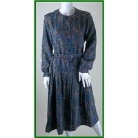 VINTAGE St Michael - Size: 14 - Blue with Paisley Pattern - Belted Shirt Dress
