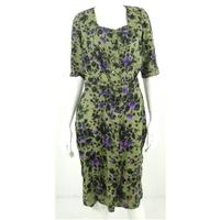 Vintage Unbranded Size 14 Pale Olive Green And Iris Purple Fruit And Leaf Print Tea Dress