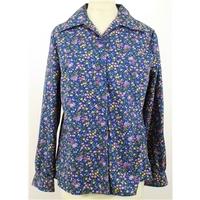 Vintage 1970s Practical Uniform Company Size Blue 16 Floral Blouse