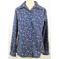 vintage 1970s practical uniform company size blue 16 floral blouse