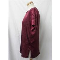 Vintage Marks and Spencer Crimson Top with Side Splits Size 14 St Michael - Size: 14 - Purple - Short sleeved shirt