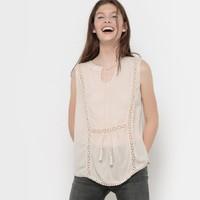 VMSILJA Sleeveless V-Neck Blouse with Tassel Trim