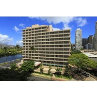 Waikiki Sand Villa Hotel