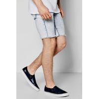 Wash Denim Shorts With Raw Edge - light