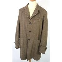 Walker Slater Size: Large (42 chest, reg length) Light Brown & Beige Houndstooth Country/Town Scottish Wool Mix Twill Coat